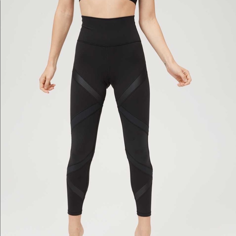 Aerie OFFLINE Hugger High Waist Ribbed Leggings